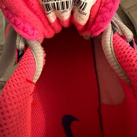 Nike training shoes - Picture 3 of 3